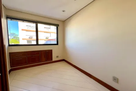 Sala Comercial para alugar, 41m² no Três Figueiras, Porto Alegre