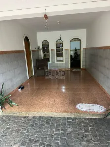Casa com 3 Quartos à venda, 132m² no Dona Zulmira, Uberlândia
