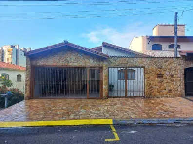 Casa com 3 Quartos à venda, 240m² no Castelinho, Piracicaba