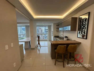 Apartamento com 3 Quartos para alugar, 134m² no Meia Praia, Itapema