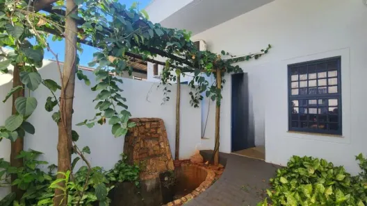 Imóvel Comercial com 3 Quartos para alugar, 180m² no Industrial, Londrina
