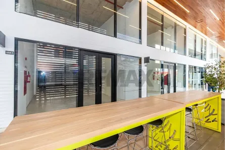 Ponto Comercial à venda, 140m² no Centro, Curitiba
