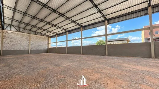 Ponto Comercial para alugar, 1000m² no Parque das Gameleiras, Uberaba