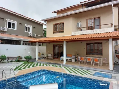 Casa de Condomínio com 5 Quartos à venda, 386m² no São Paulo II, Cotia