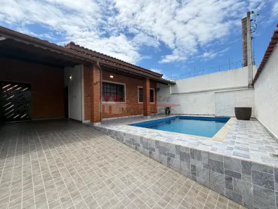 Casa com 3 Quartos para alugar, 145m² no Parque Balneário Oasis, Peruíbe