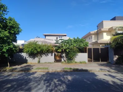 Casa com 3 Quartos à venda, 181m² no Campeche, Florianópolis