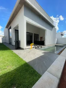 Casa de Condomínio com 3 Quartos à venda, 218m² no Granja Marileusa, Uberlândia