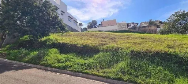 Lote/Terreno à venda, 450m² no Vilagge Capricio, Louveira