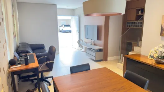 Casa de Condomínio com 3 Quartos à venda, 187m² no Apaga Fogo, Valinhos