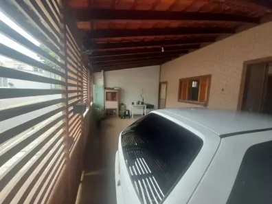 Casa com 4 Quartos à venda, 135m² no Conjunto Residencial Trinta e Um de Março, São José dos Campos