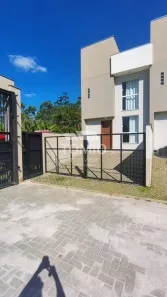 Casa com 2 Quartos à venda, 76m² no Centro, Ilhota