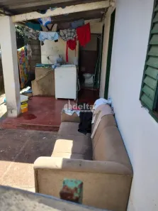 Casa com 2 Quartos à venda, 120m² no Jaraguá, Uberlândia