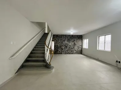 com 6 Quartos para alugar, 334m² no Campo Grande, Santos