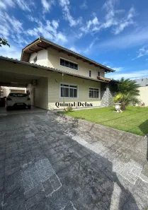 Casa com 3 Quartos à venda, 201m² no São Judas, Itajaí