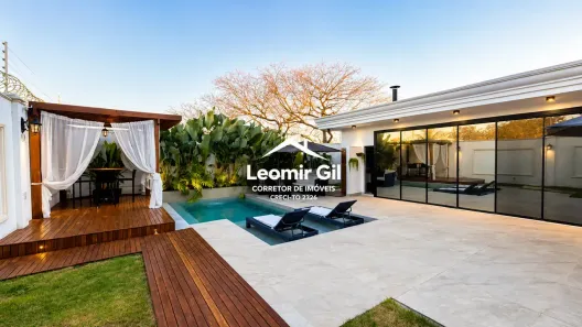 Casa com 4 Quartos à venda, 483m² no Loteamento Caribe, Palmas