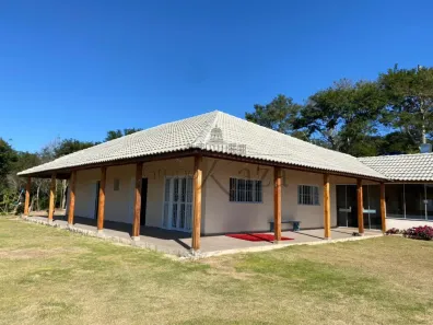 Fazenda/Sítio com 3 Quartos à venda, 270m² no Chácara Bela Vista, Caçapava