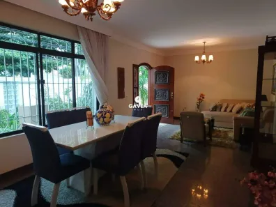 Casa com 4 Quartos à venda, 350m² no Embaré, Santos