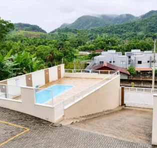 Casa de Condomínio com 2 Quartos à venda, 72m² no Capricórnio III, Caraguatatuba