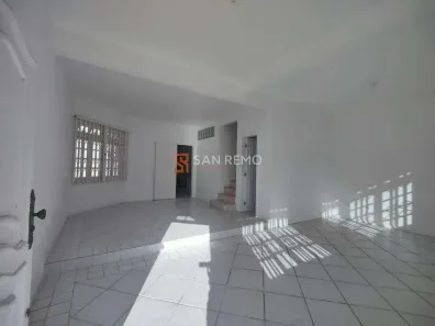 Casa com 5 Quartos à venda, 250m² no Balneário, Florianópolis