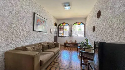 Casa com 4 Quartos à venda, 245m² no Ouro Preto, Belo Horizonte