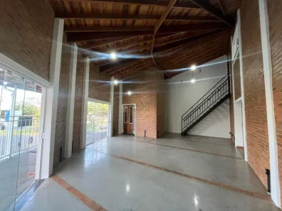 Ponto Comercial para alugar, 250m² no Jardim Ypê, Botucatu