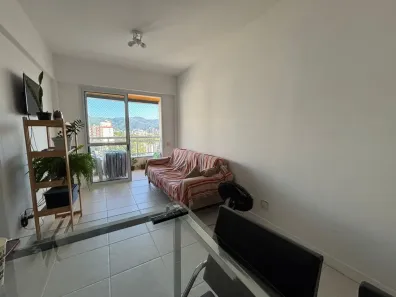 Apartamento com 3 Quartos à venda, 75m² no Itacorubi, Florianópolis