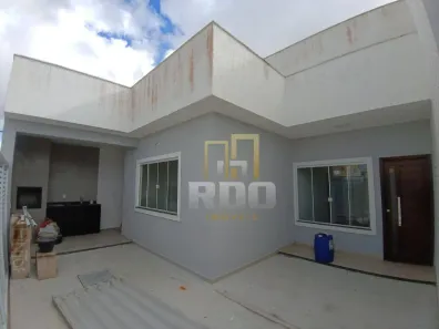 Casa com 3 Quartos para alugar, 75m² no Jardim Mariléa, Rio das Ostras