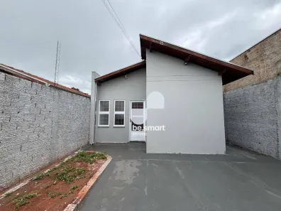 Casa com 2 Quartos à venda, 154m² no Jardim Angélica I, Leme