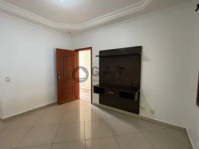 Casa com 3 Quartos para alugar, 163m² no Jardim das Flores, Sorocaba