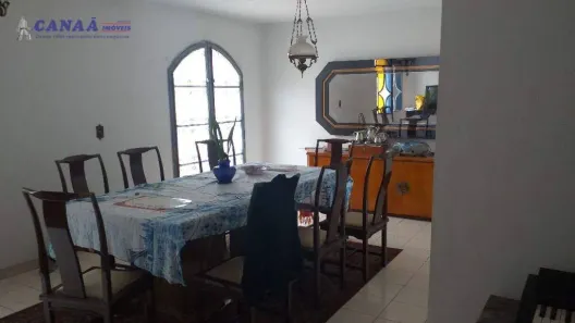 Sobrado com 3 Quartos à venda, 200m² no Jardim Taboão, São Paulo