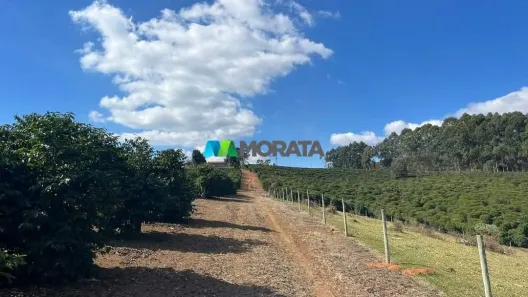 Fazenda/Sítio com 1 Quarto à venda, 680m² no , Lambari