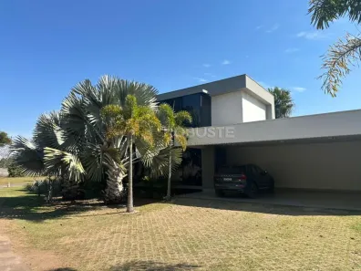 Casa de Condomínio com 3 Quartos à venda, 410m² no Distrito Industrial I, Botucatu