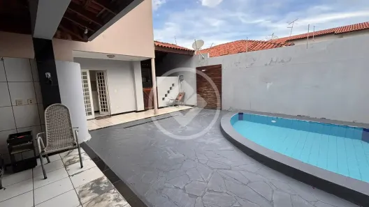 Casa com 3 Quartos à venda, 134m² no Jardim Califórnia, Cuiabá