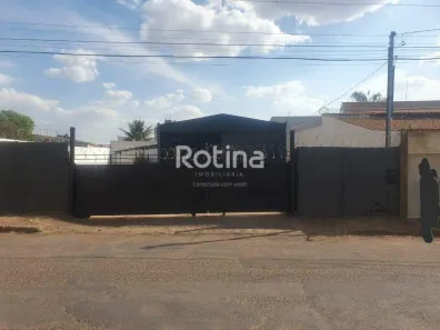 Galpão/Depósito/Armazém para alugar, 250m² no Marta Helena, Uberlândia