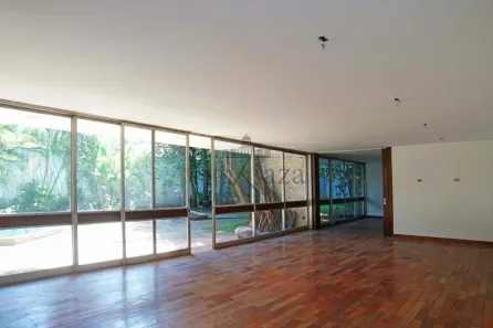 Casa com 3 Quartos à venda, 1300m² no Jardim América, São Paulo
