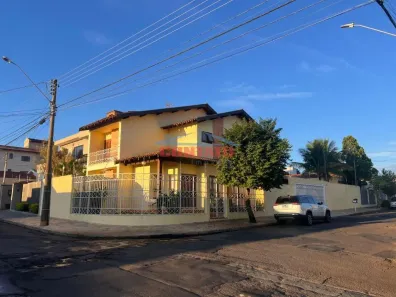 Sobrado com 3 Quartos à venda, 220m² no Centro, São Carlos
