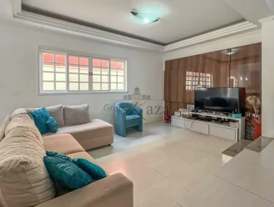 Casa de Condomínio com 4 Quartos à venda, 234m² no Urbanova, São José dos Campos
