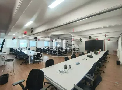 Sala Comercial à venda, 250m² no Cerqueira César, São Paulo