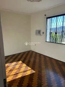 Casa com 4 Quartos à venda, 249m² no Teresópolis, Porto Alegre