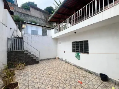 Casa com 3 Quartos para alugar, 210m² no Teixeira Dias (Barreiro), Belo Horizonte