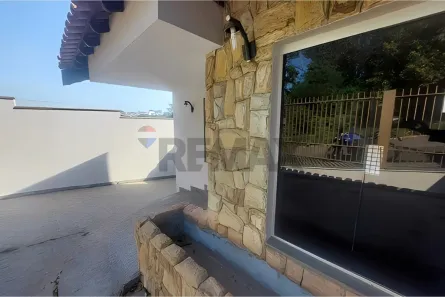 Casa com 3 Quartos para alugar, 202m² no Vila Pasti, Louveira
