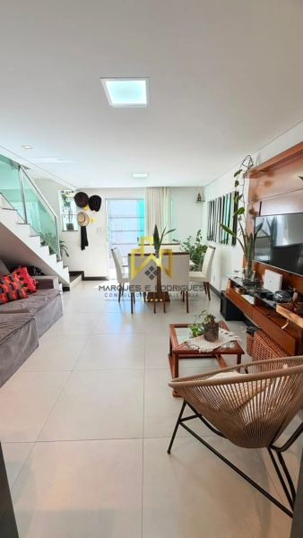 Casa com 3 quartos — Rio Branco, Belo Horizonte
