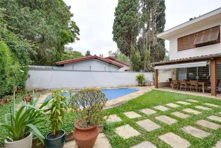 Sobrado com 4 Quartos à venda, 431m² no Granja Julieta, São Paulo