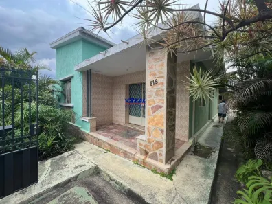 Casa com 3 Quartos para alugar, 120m² no Barreiro, Belo Horizonte