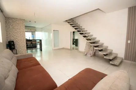 Casa com 2 Quartos à venda, 140m² no Tropical, Contagem