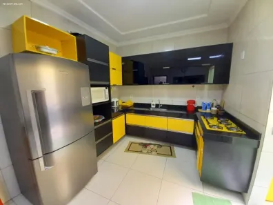 Casa com 3 Quartos à venda, 250m² no Parquelândia, Fortaleza