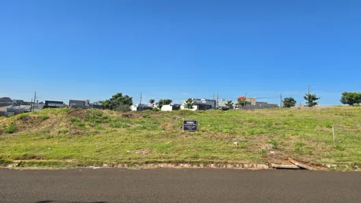 à venda, 590m² no Jardim Novo Paulista, Maringá