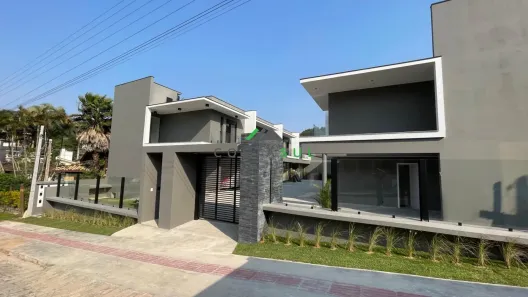 Casa com 2 Quartos à venda, 90m² no , Garopaba