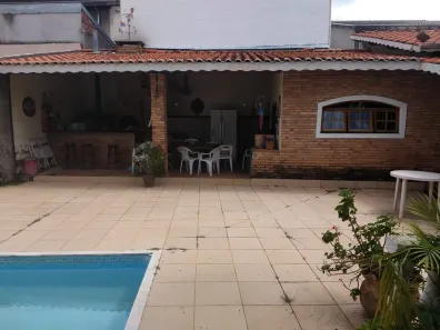 Casa com 3 Quartos à venda, 550m² no Jardim Terras de São João, Jacareí