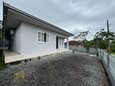 Casa com 3 Quartos à venda, 150m² no João Costa, Joinville